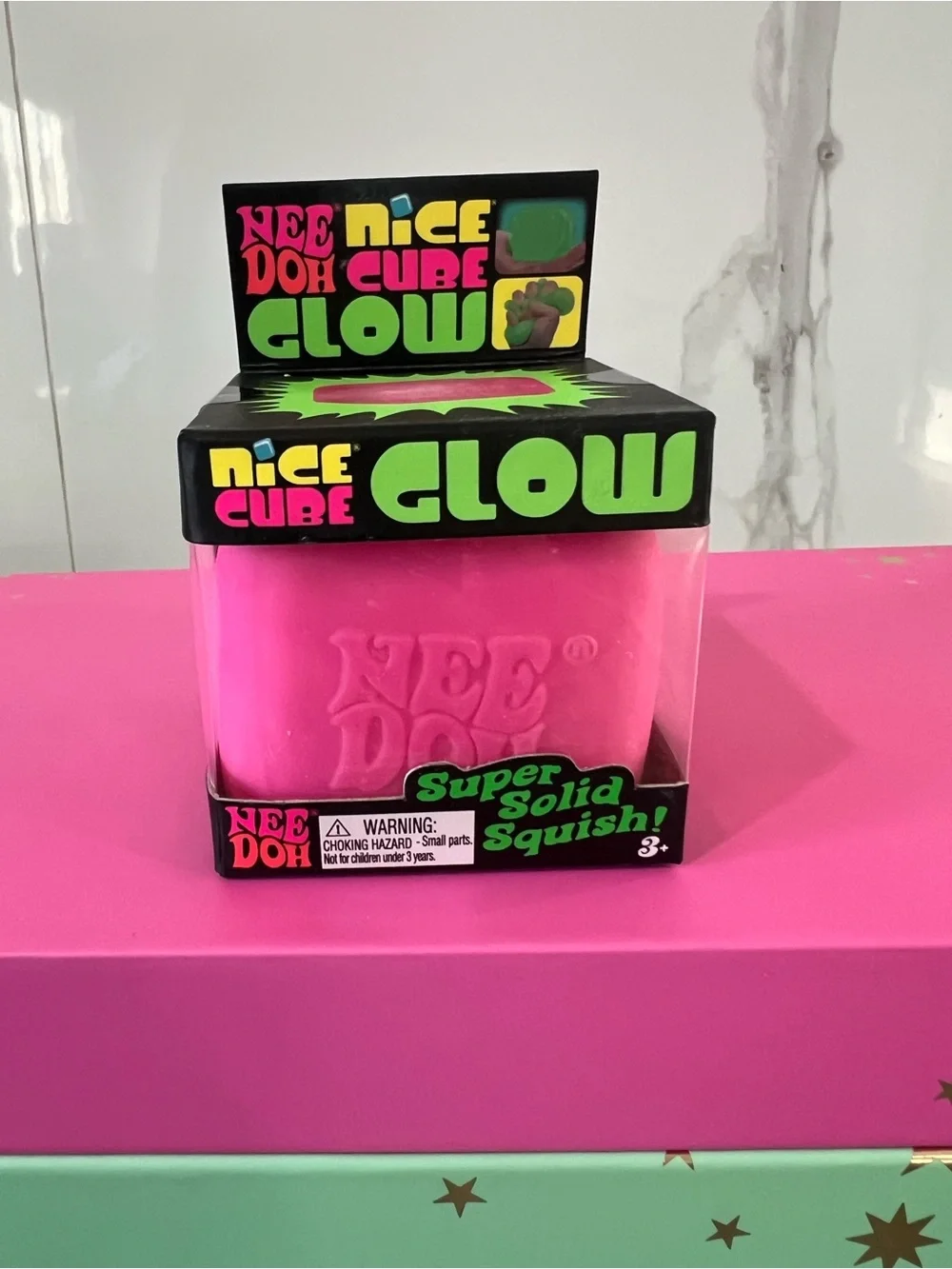 NeeDoh sealed - Nice Cube Glow Super Solid Squish - Pink